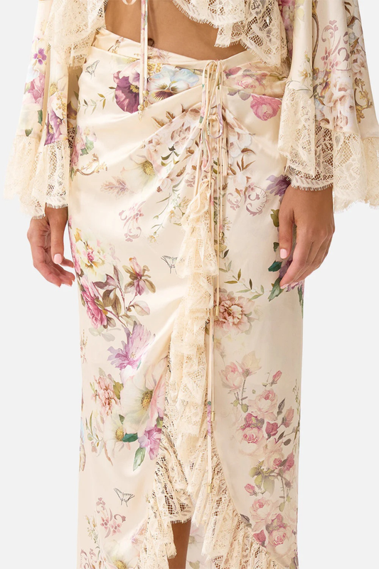 Bathsha Foral Lace Trim Top