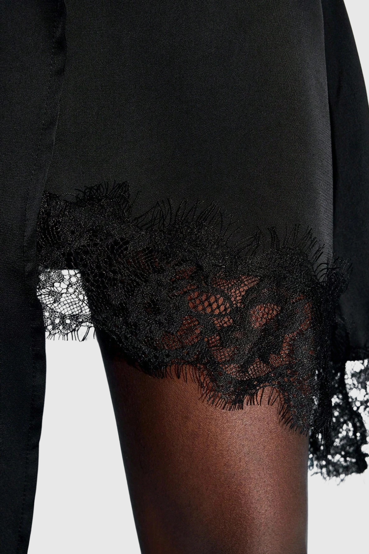 Hokuo Lace Trim Satin Mini Skirt