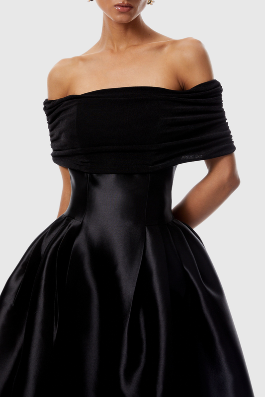 Jesiah Off Shoulder Puff Midi Dress - Black