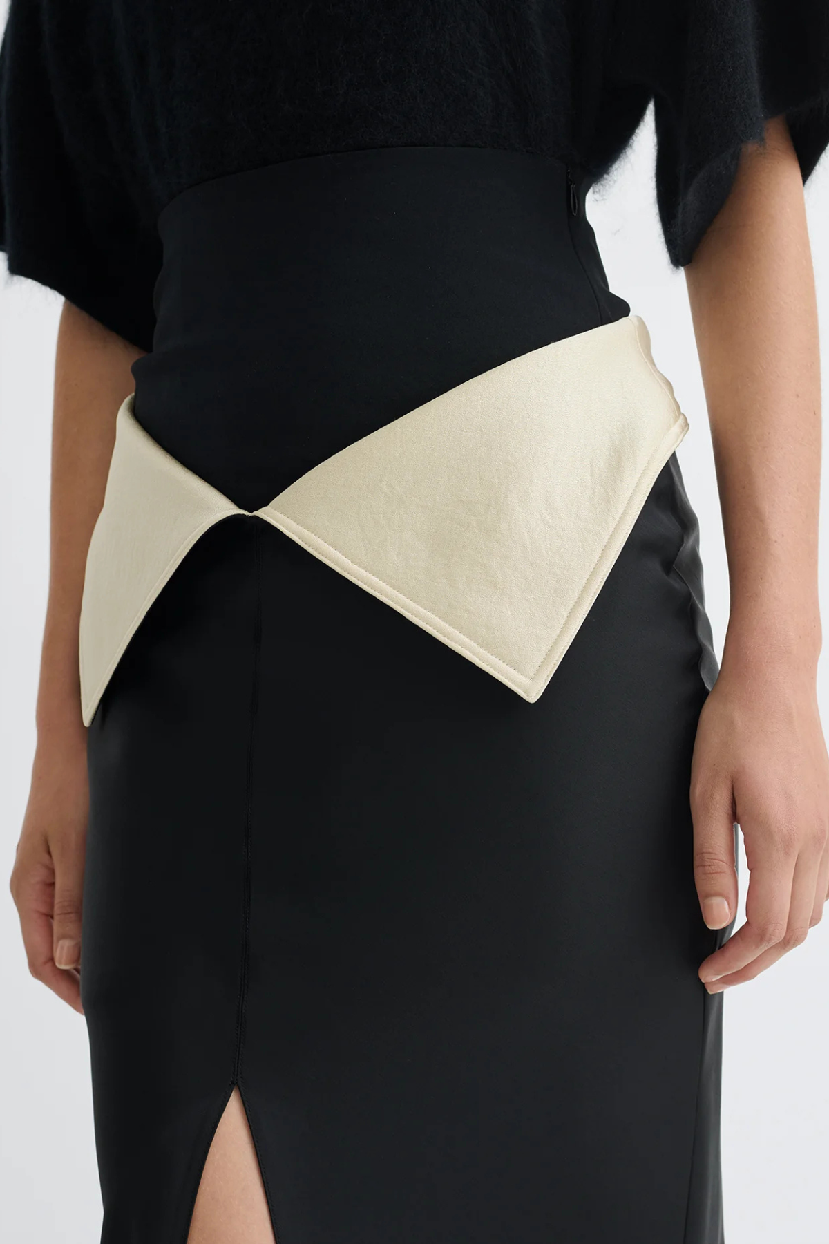 Neonia Folded Waistline Maxi Skirt
