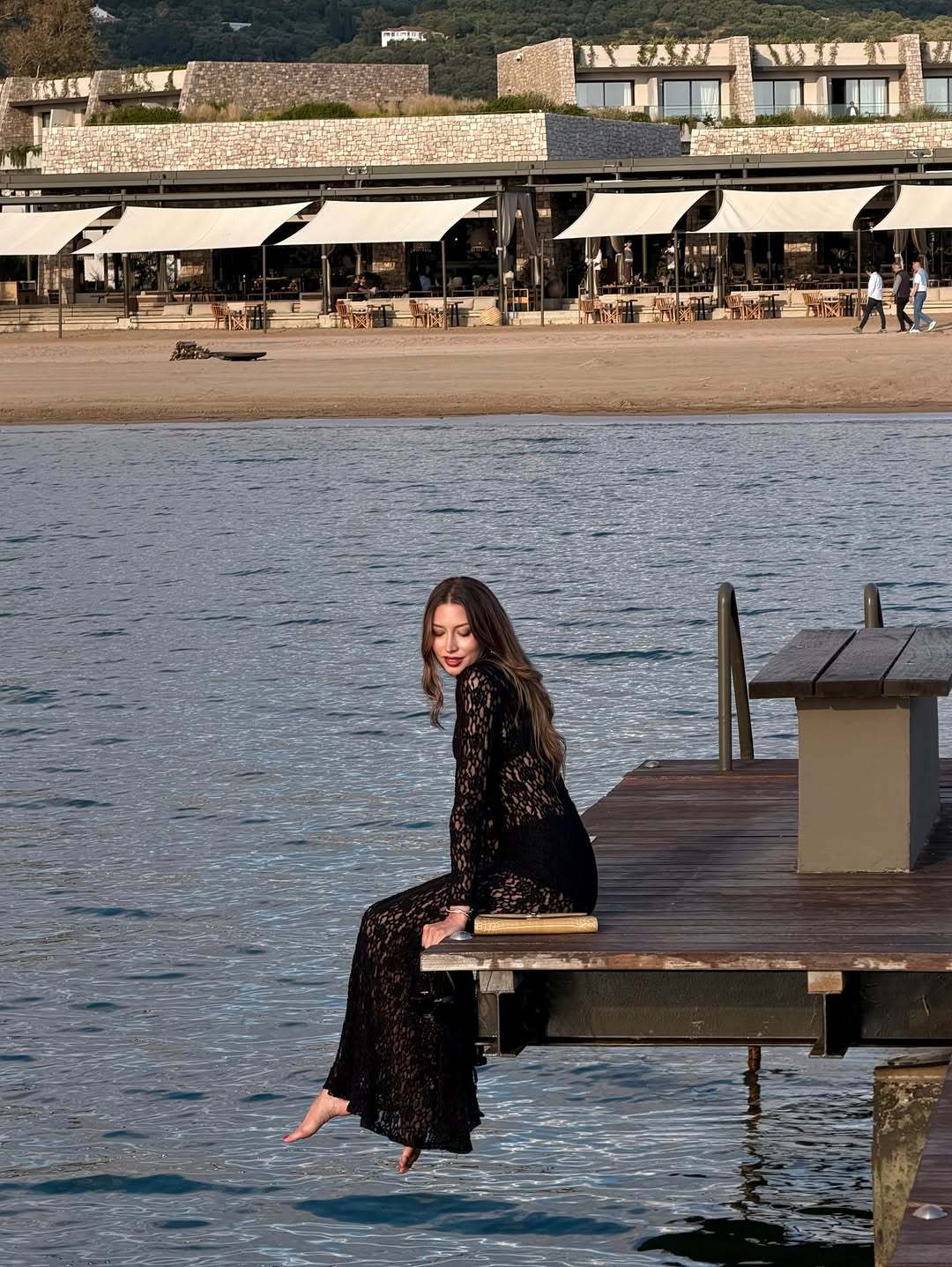 Black Lace Long-Sleeve Maxi Dress Premium Fabric - product view 4