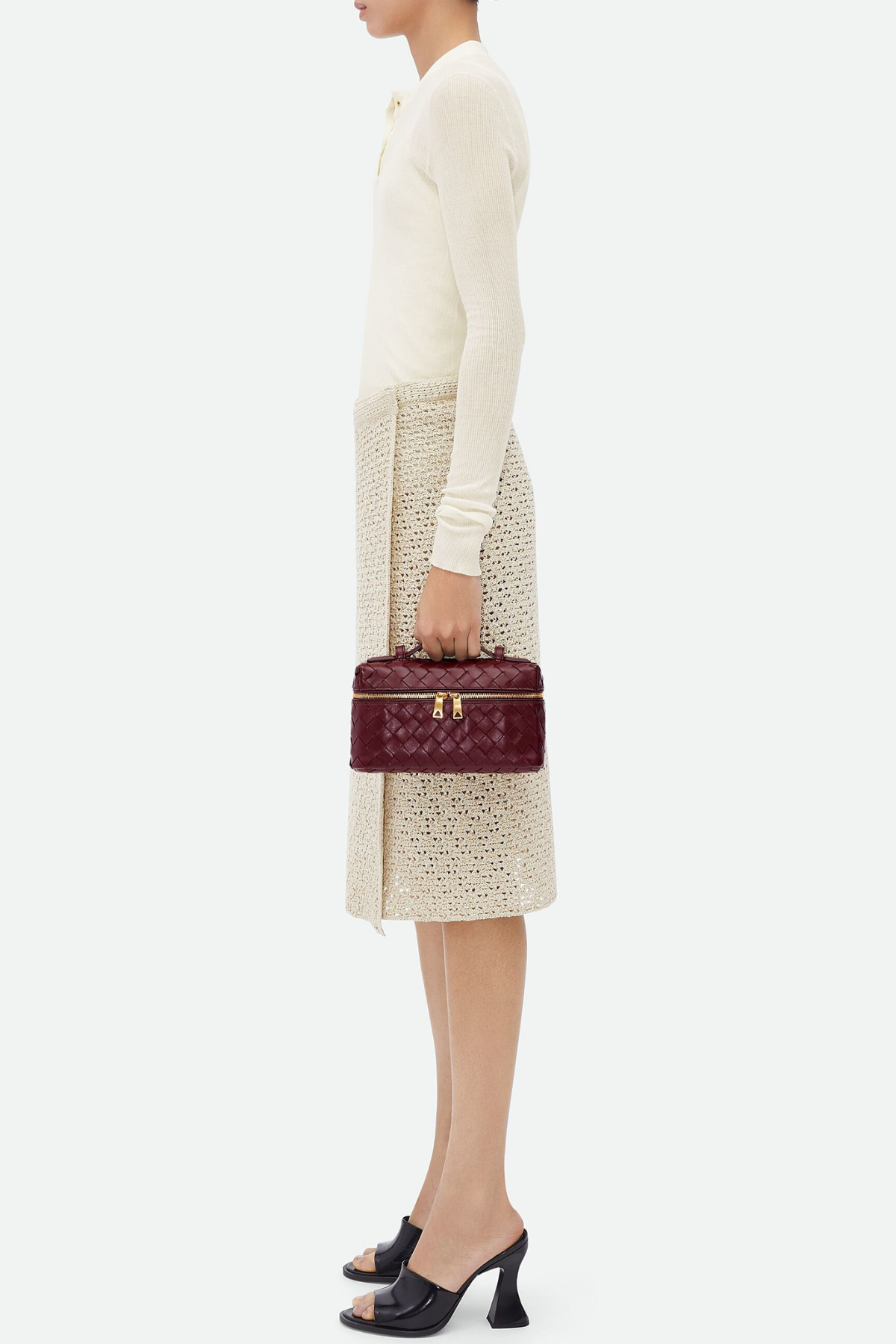 Yaritza Woven Clutch Bag - Wine