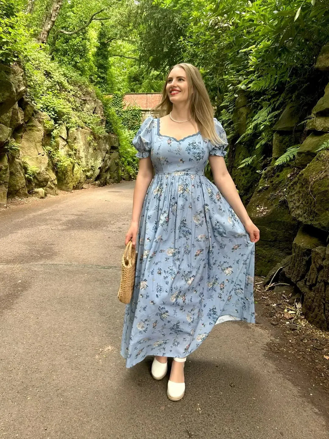 Floral print V-neck puff sleeve maxi dress - blue