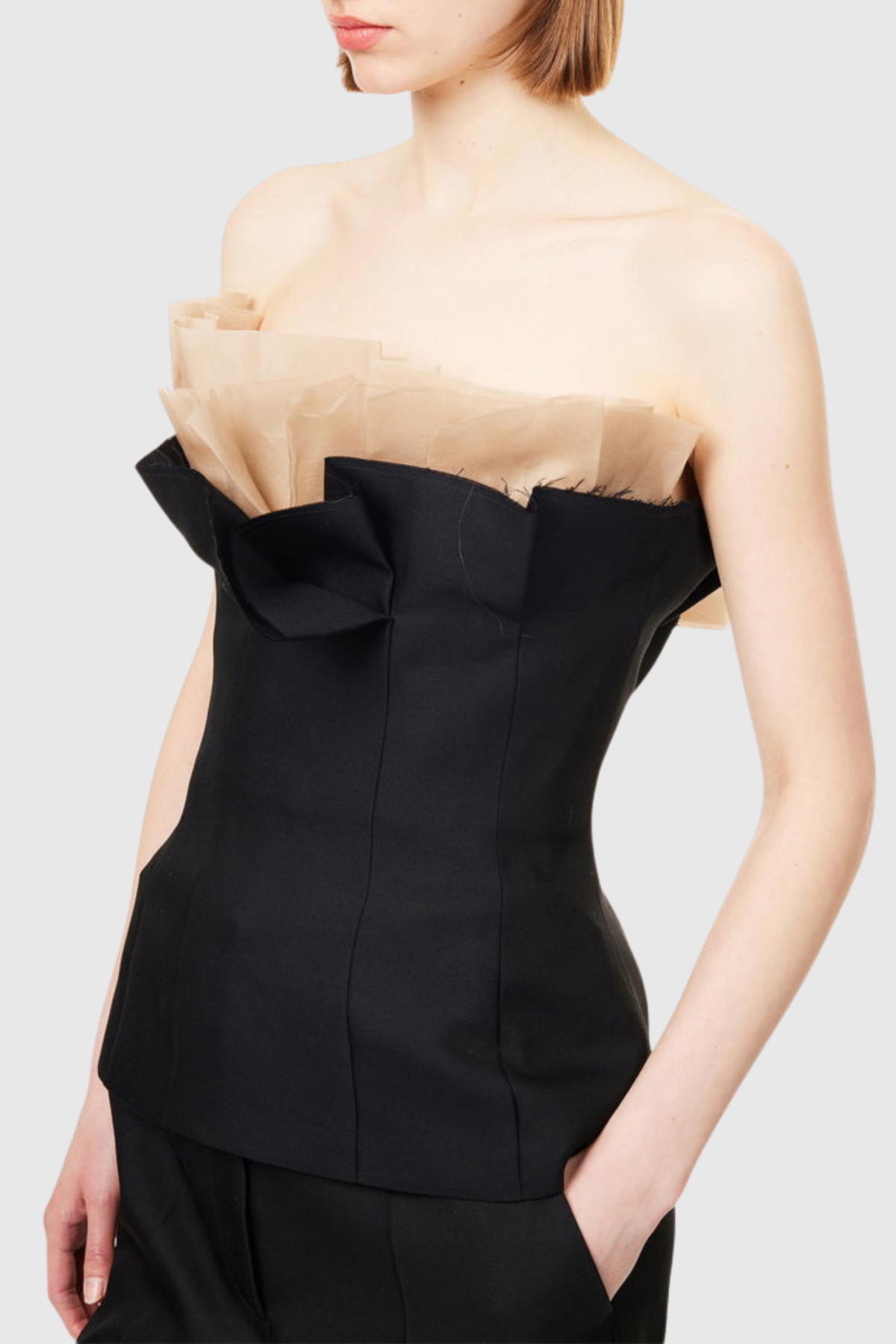Arowen Ruffle Strapless Top