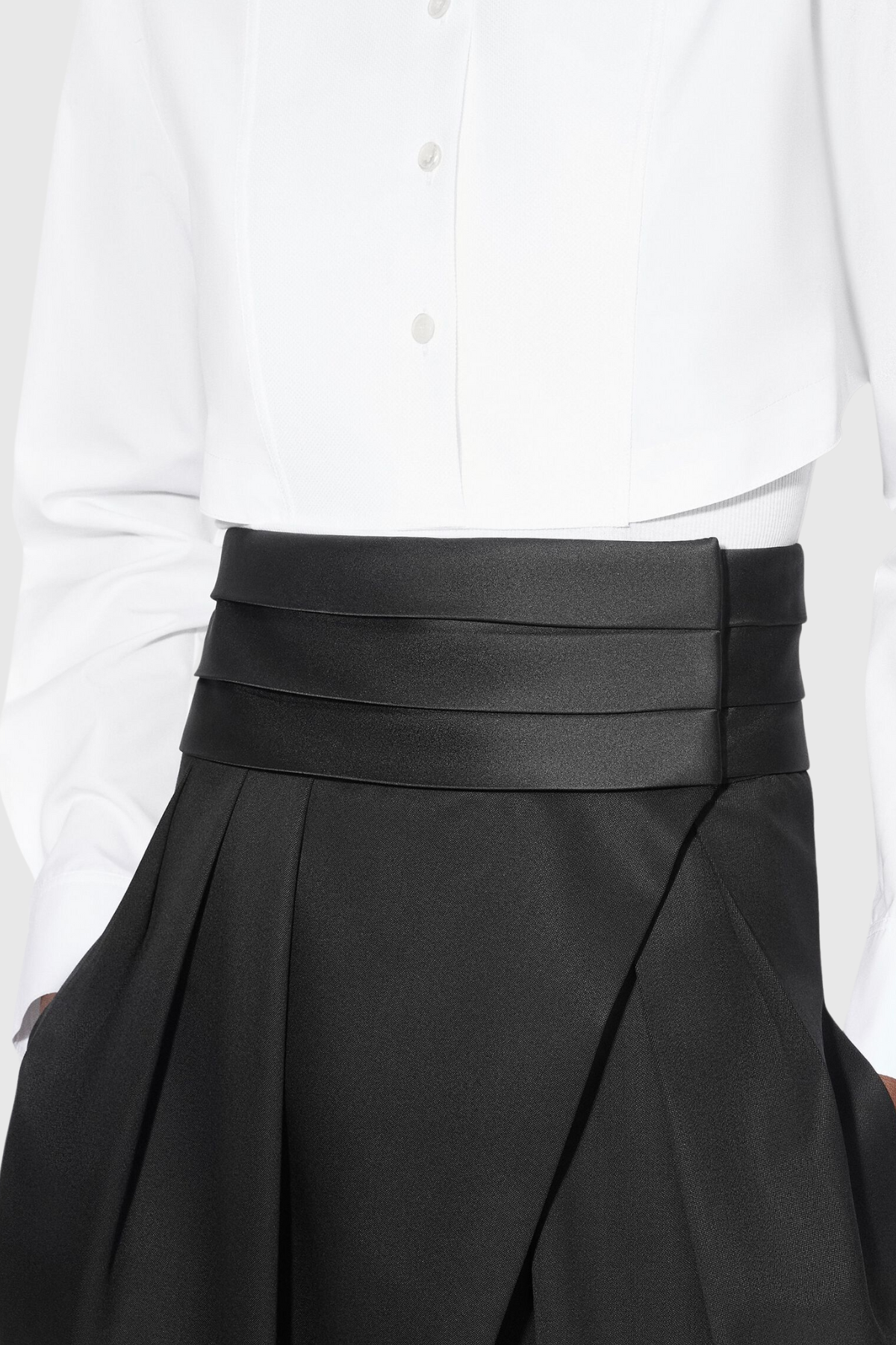 Bavian Satin Waist Round Pants