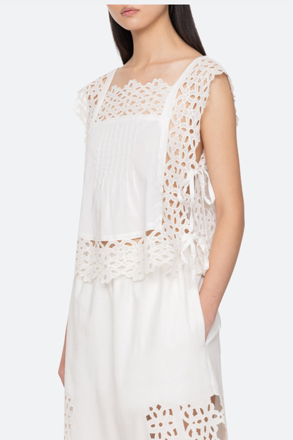 Dashiell Floral Eyelet Top
