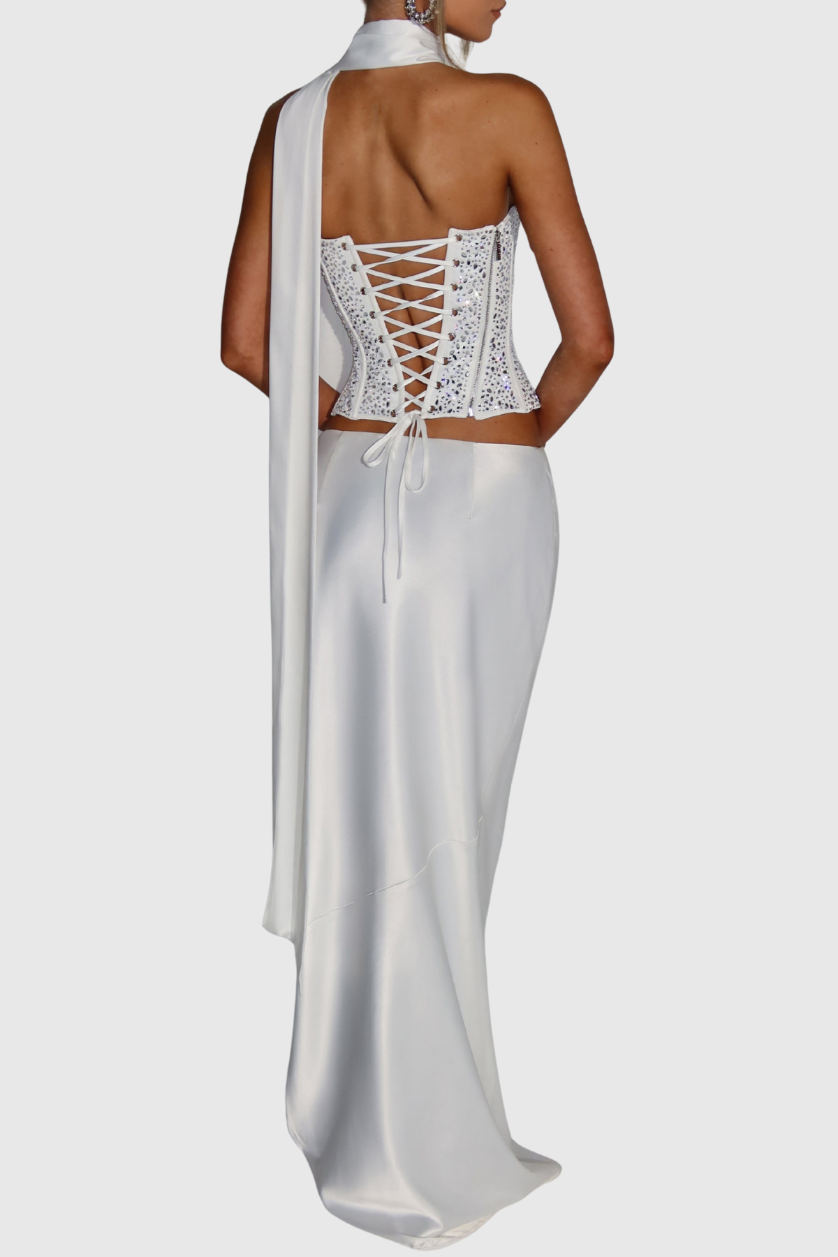 Drando Crystal Embellished Crset - White