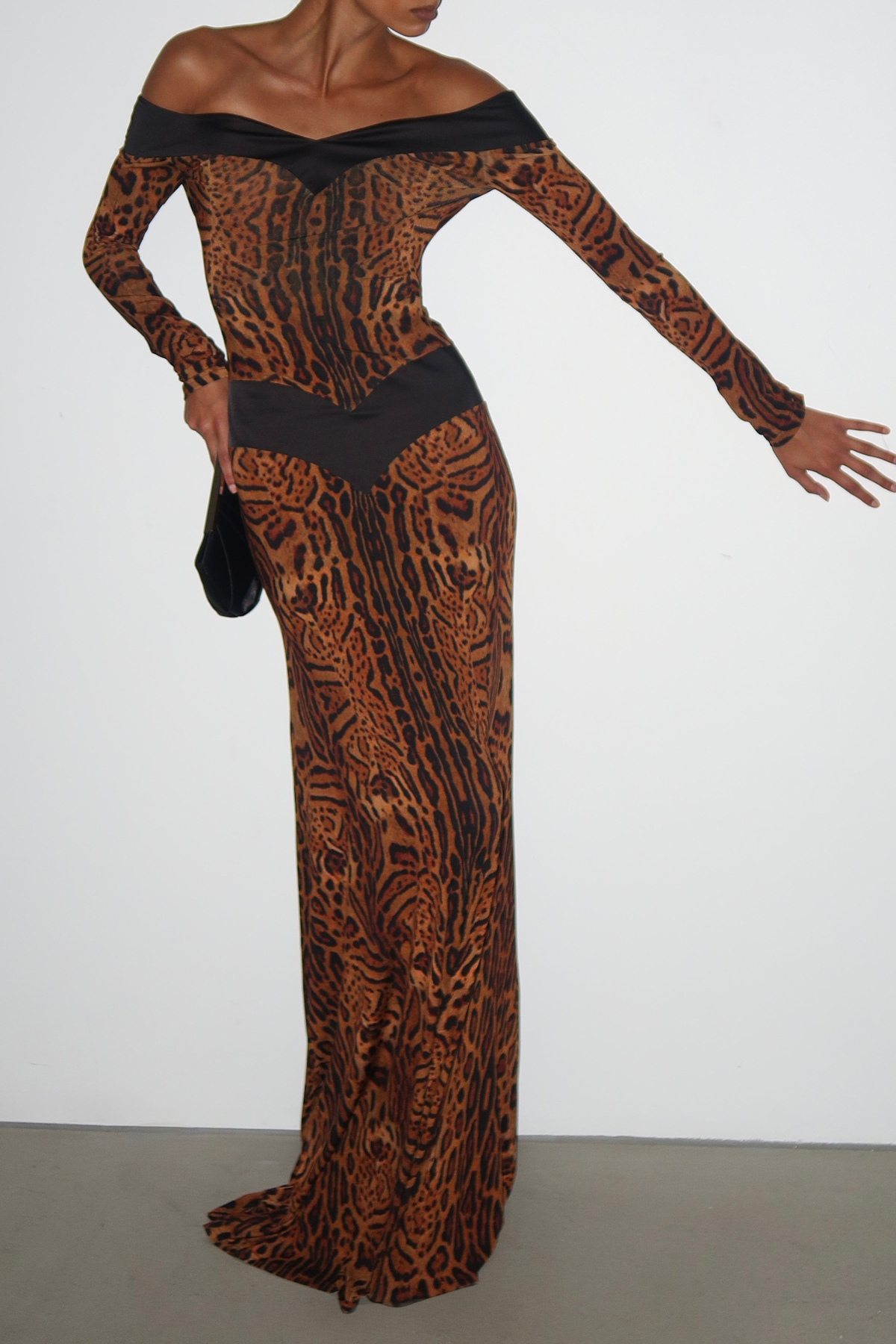 Epperla Off Shoulder Leopard Backless Maxi Dress