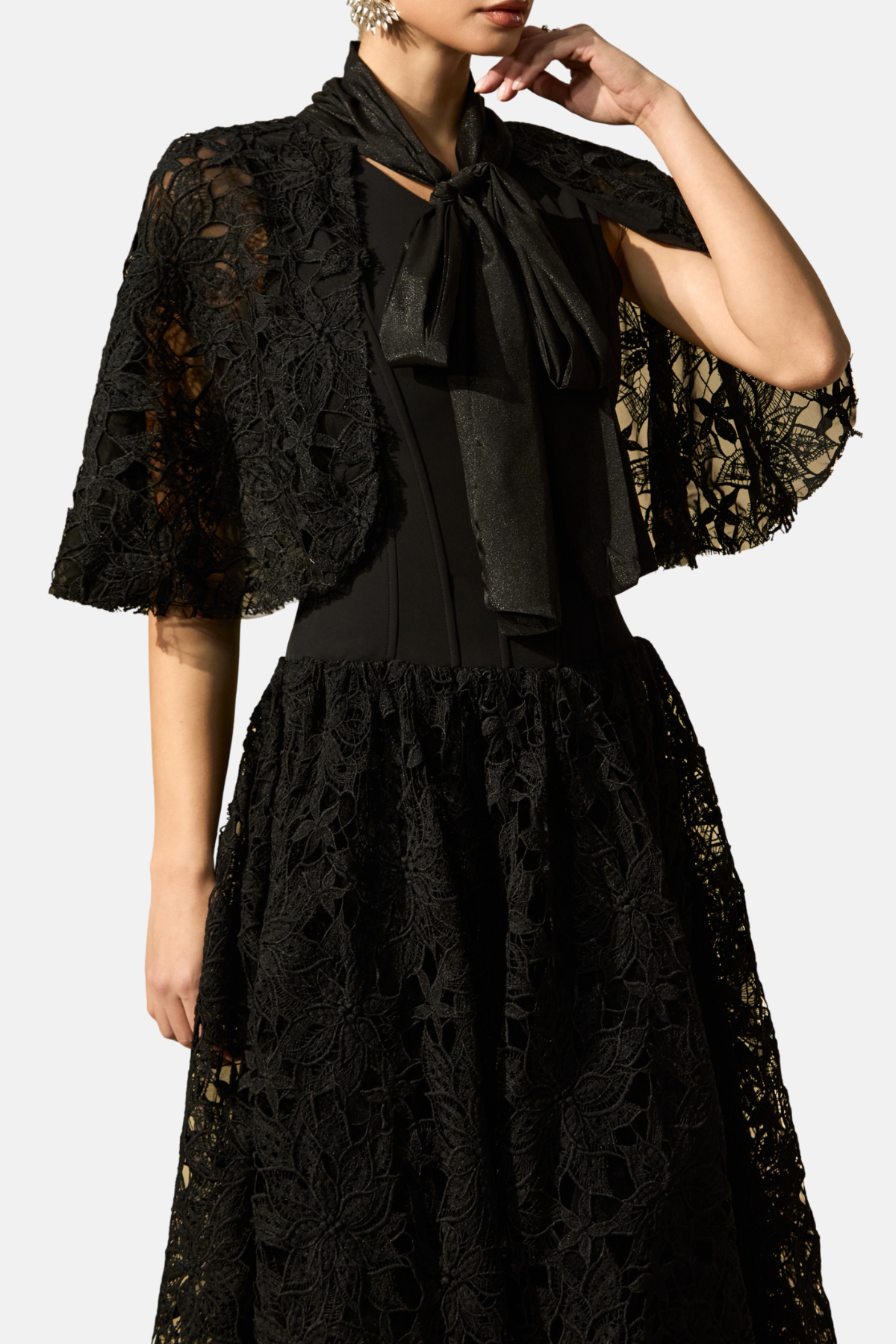 Esras Lace Bow Embellished Maxi Dress - Black