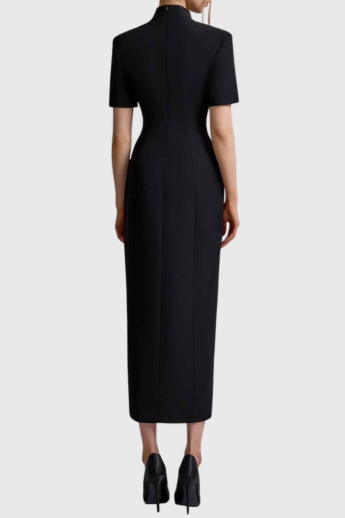 Essieya Buttoned Midi Dress - Black