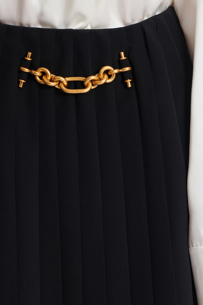 Foxea Chain Embellished Pleated Midi Skirt - Black