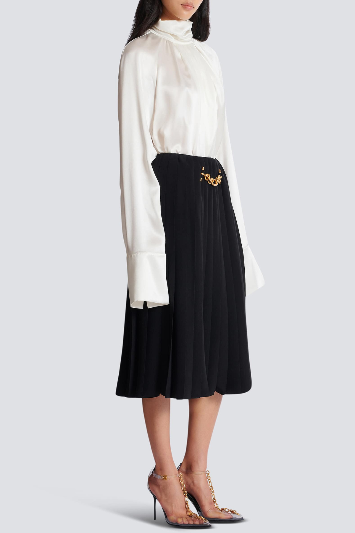 Foxea Chain Embellished Pleated Midi Skirt - Black