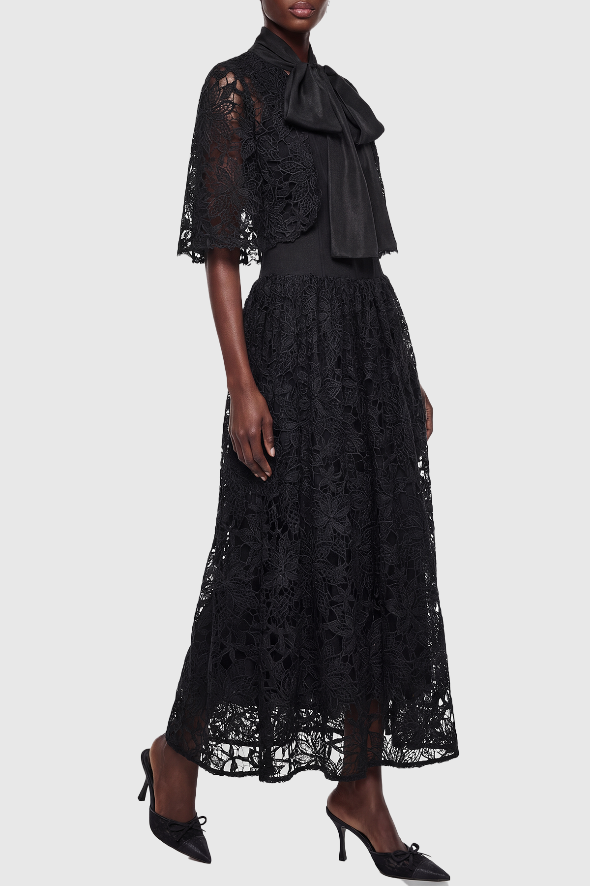 Hakeo Floral Lace Bow-Tie Maxi Dress - Black
