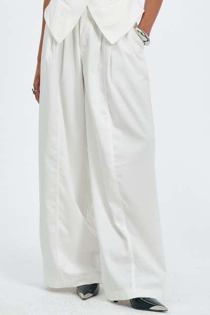 Idrila Vest & Trousers Set - White