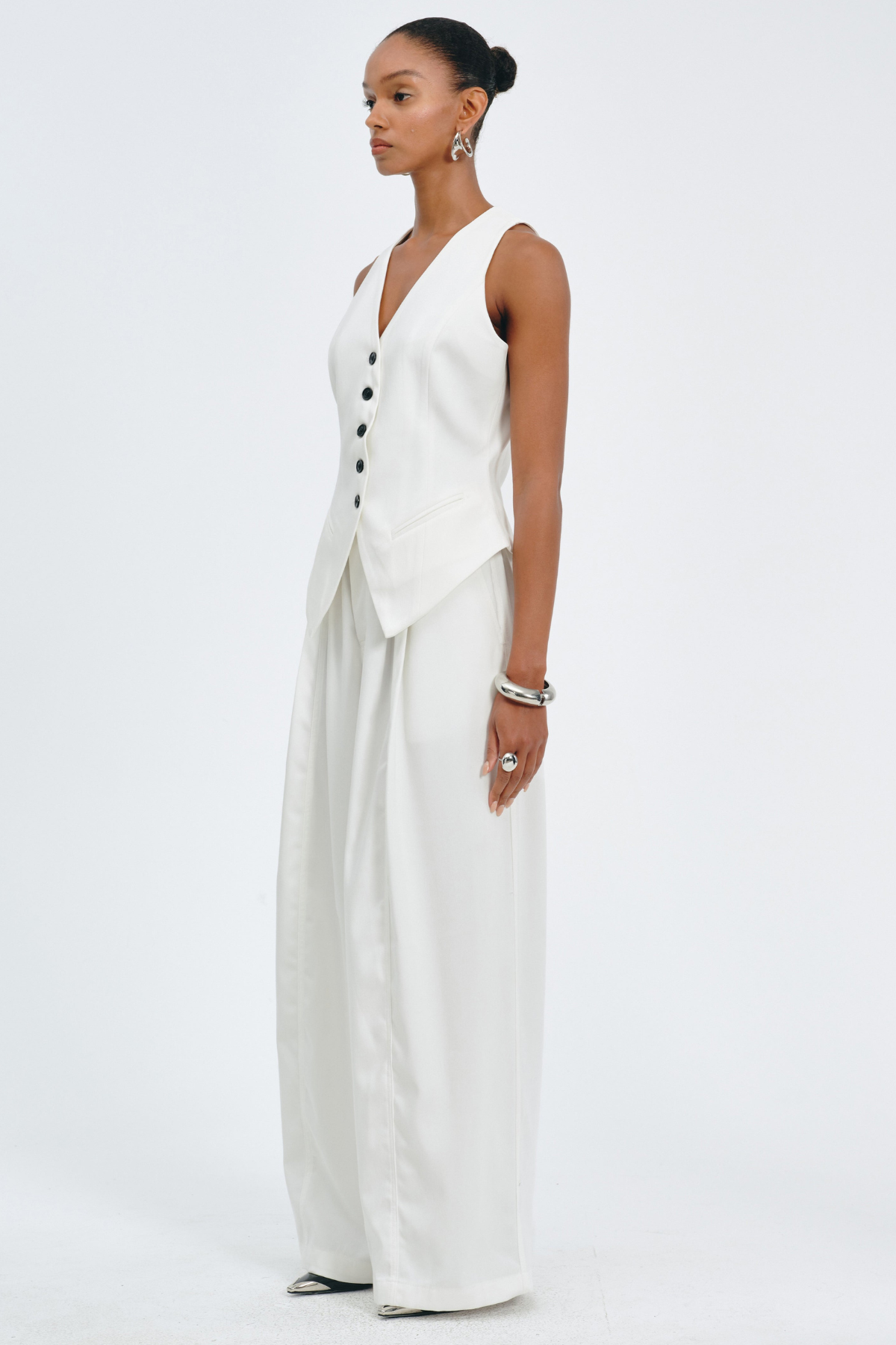 Idrila Vest & Trousers Set - White