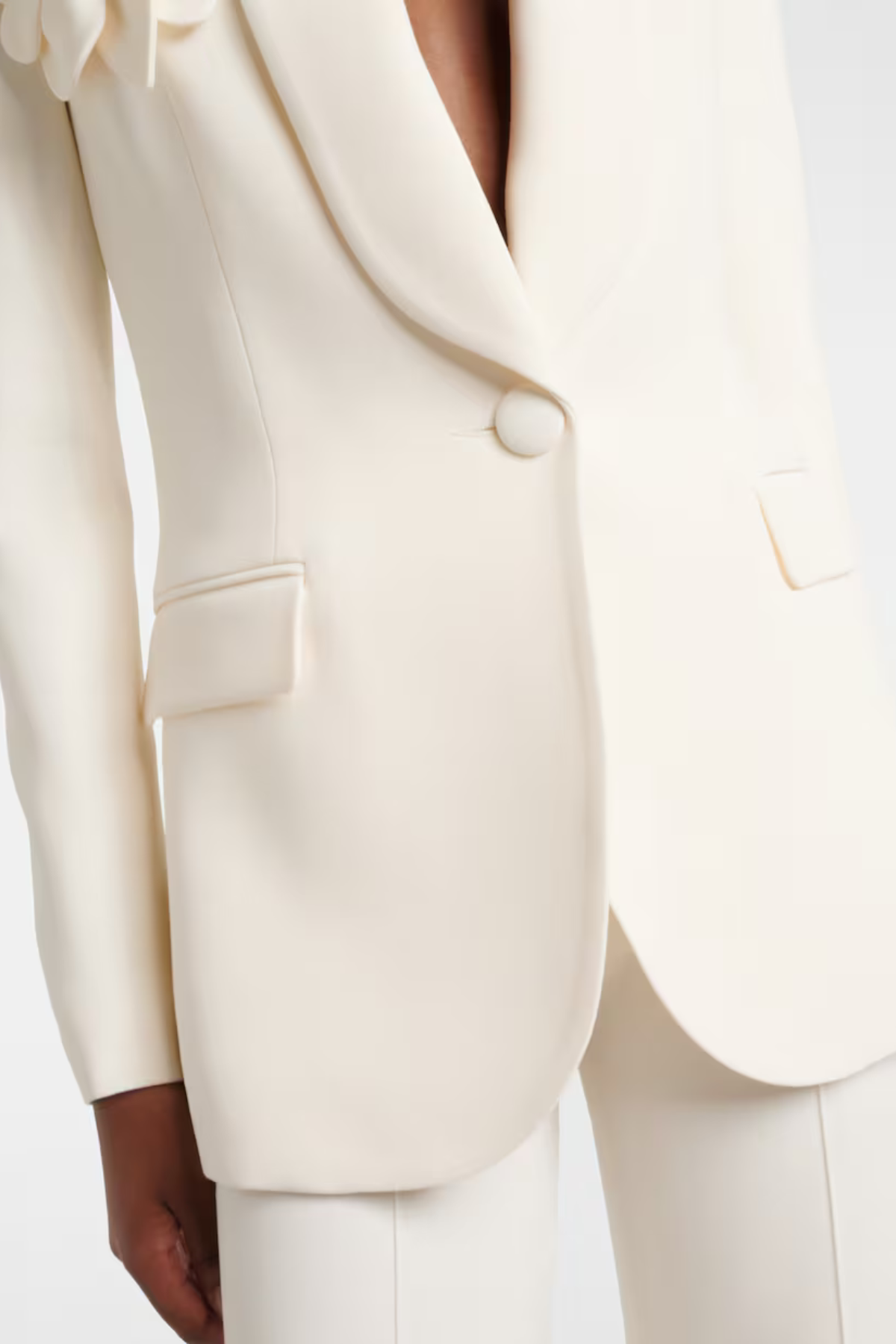 Igoria Floral Appliqué Blazer & Pants Set - White