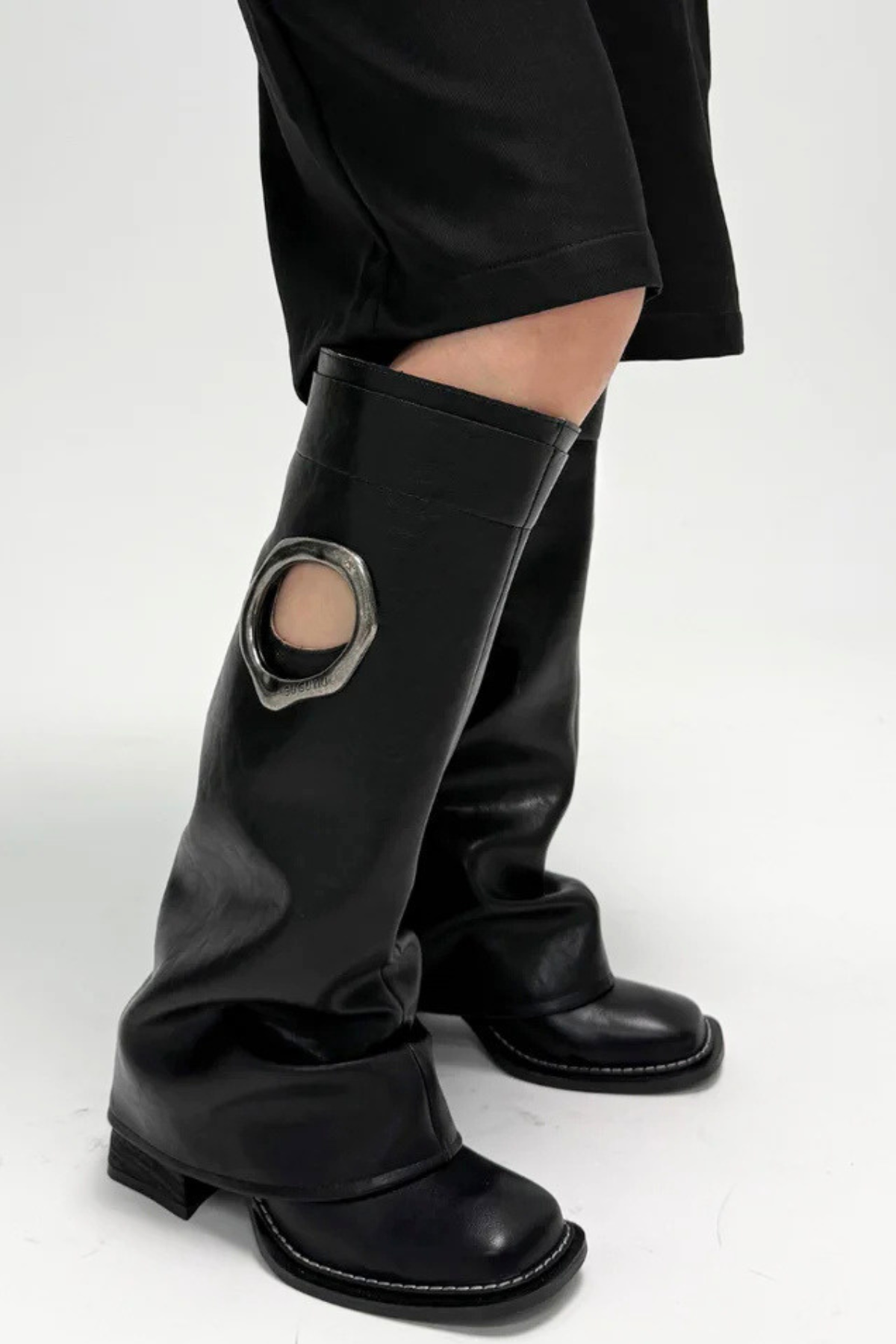 Kianya Metal halo Boots - Black