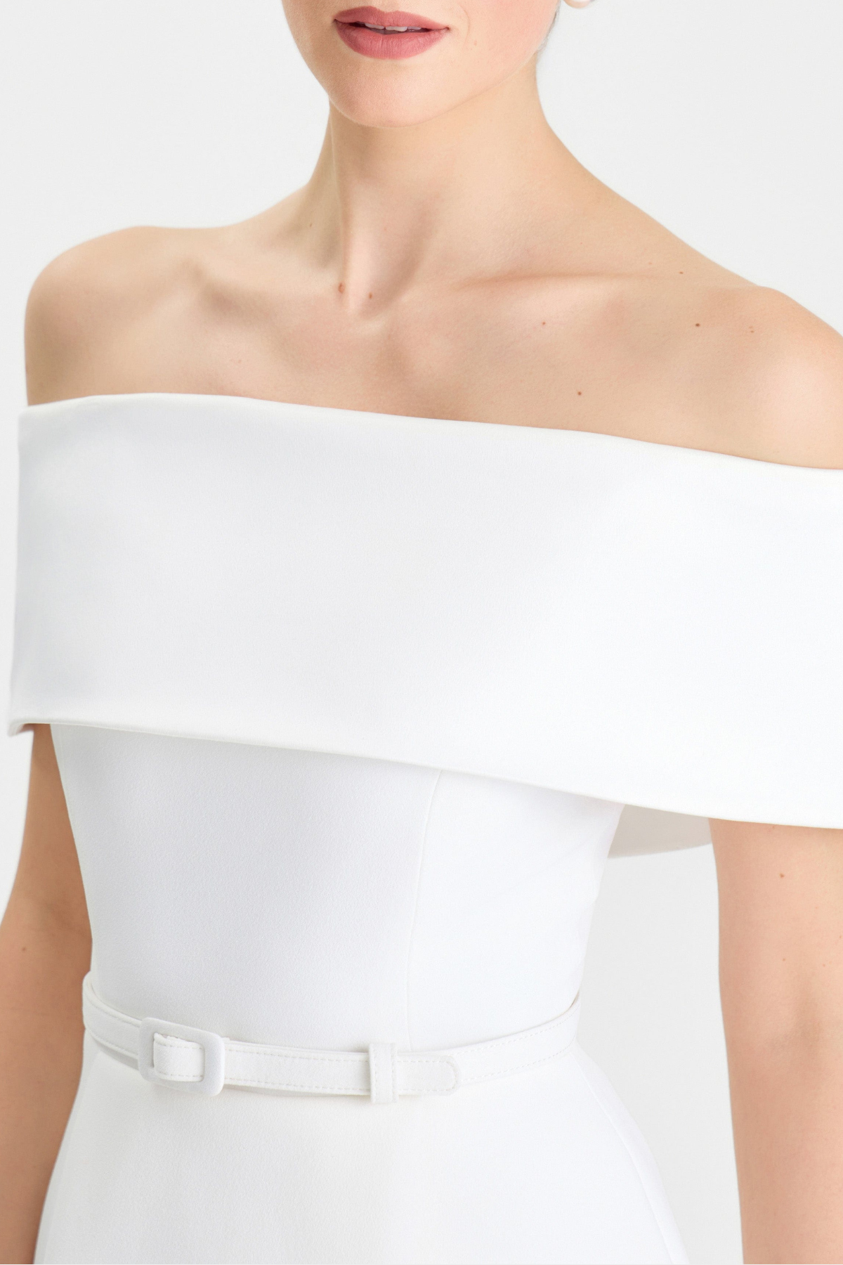 Libbi Off Shoulder Belted Mini Dress - White