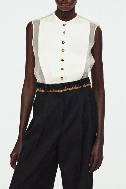Maveria Buttoned Top