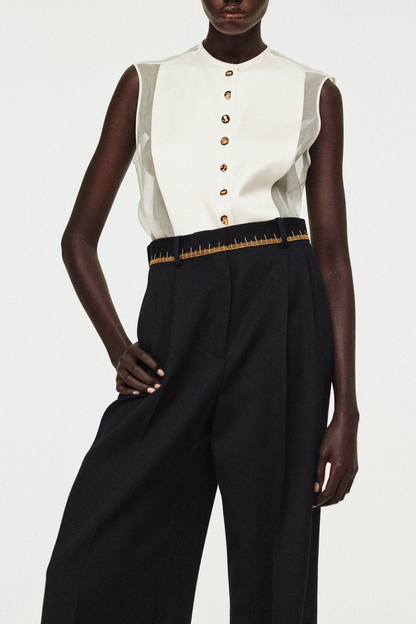 Maveria Buttoned Top