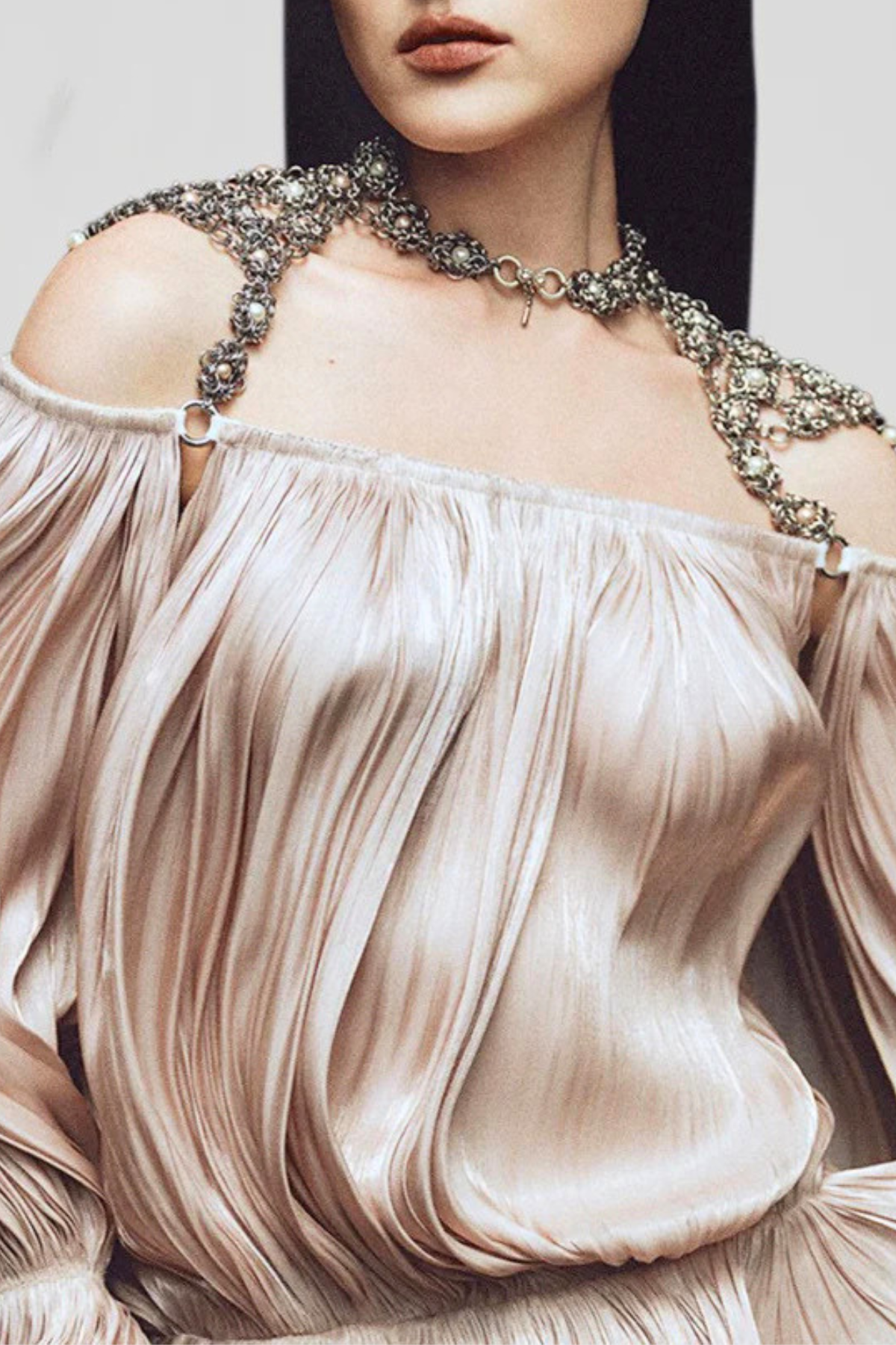 Nardeli Chain Embellished Bubble Pleated Maxi Dress