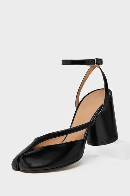 Nimue Tabi Strap Pump Sandals - Black