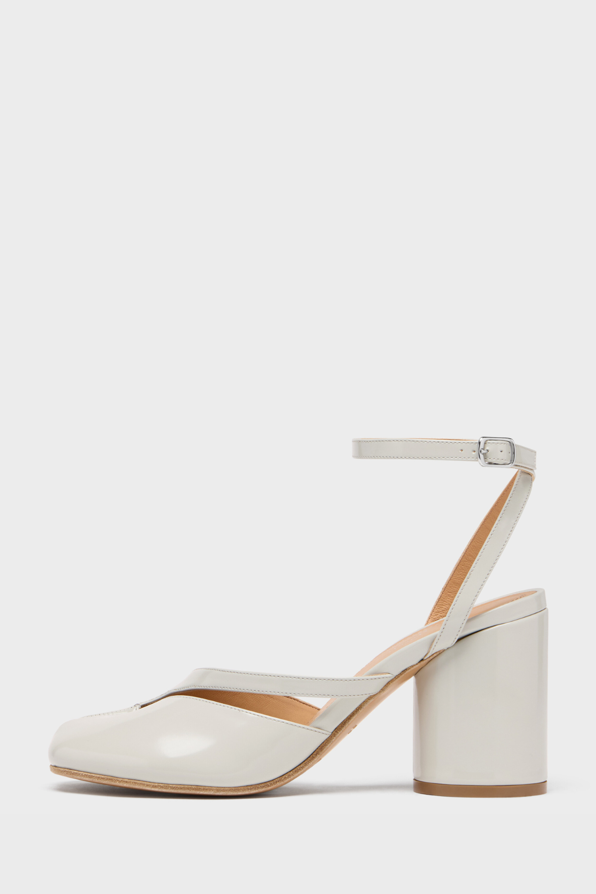 Nimue Tabi Strap Pump Sandals - White