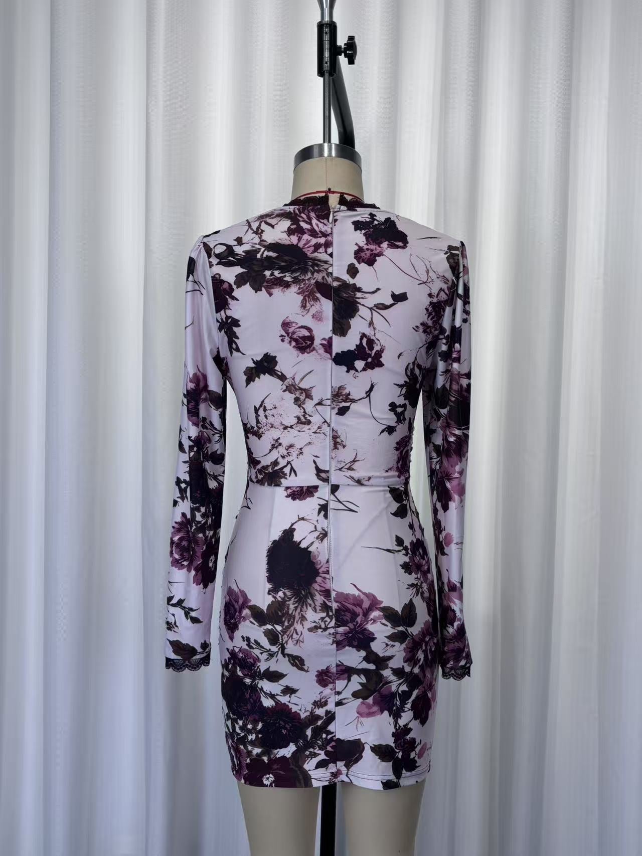 Lace-trimmed printed long-sleeved V-neck bodycon mini dress