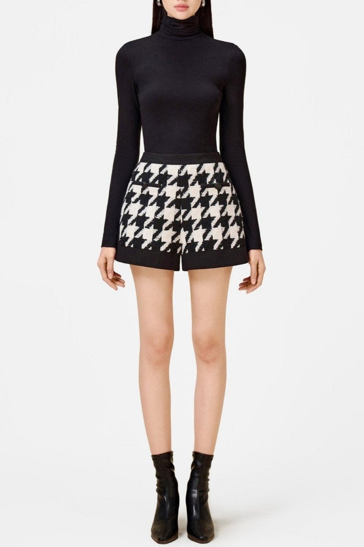Raylan Houndstooth Cape - Black