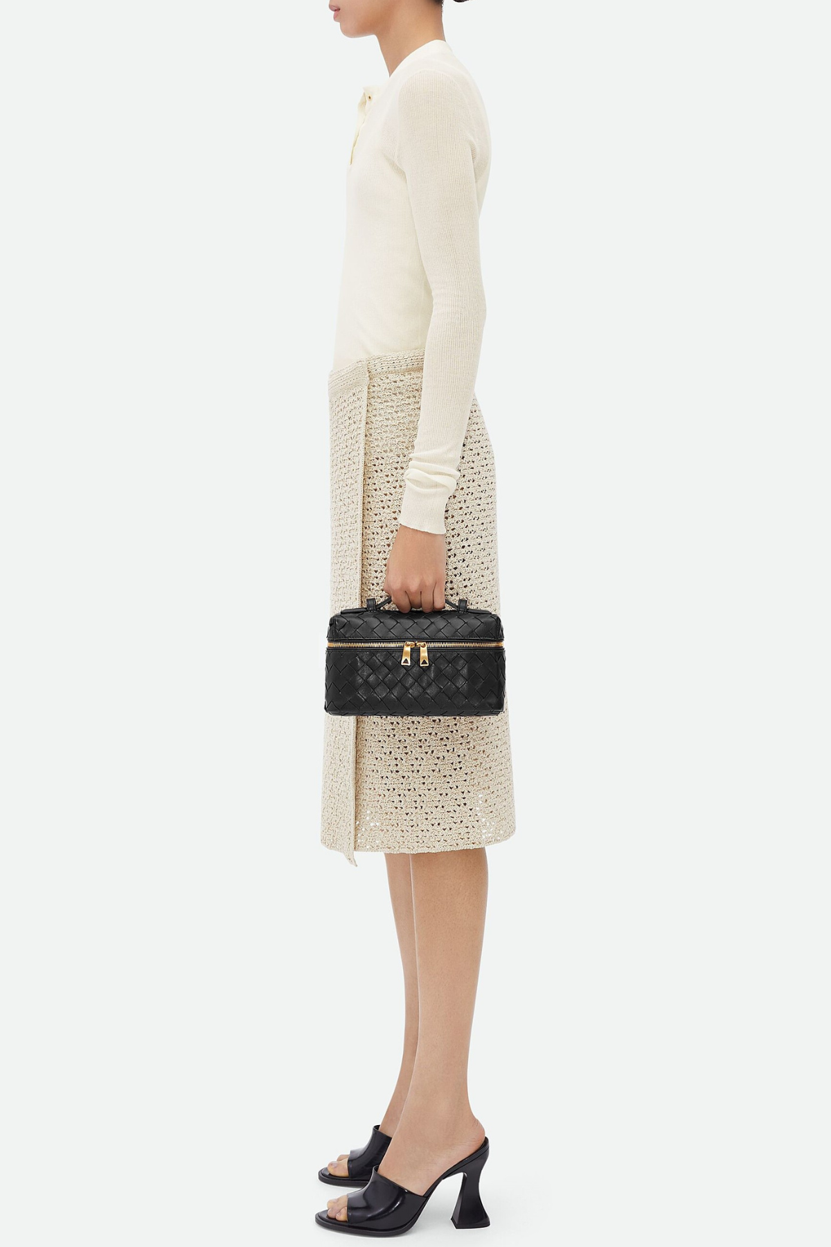 Yaritza Woven Clutch Bag - Black
