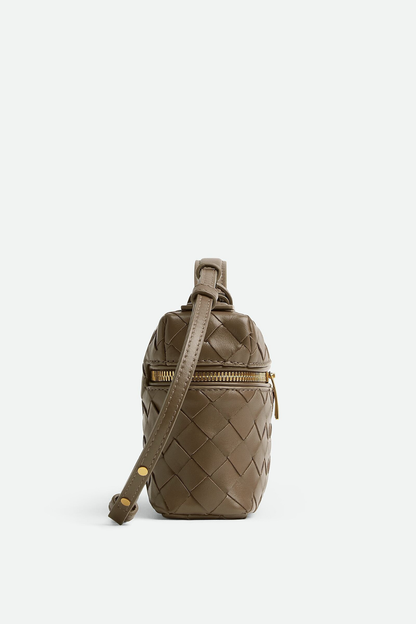 Yaritza Woven Clutch Bag - Brown