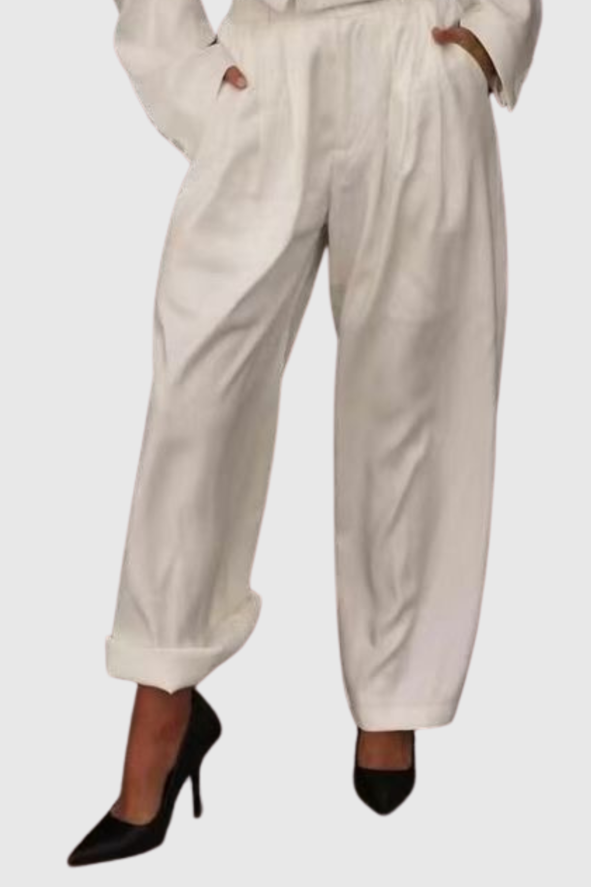 Ziyare Cropped Blazer & Trousers Set - White