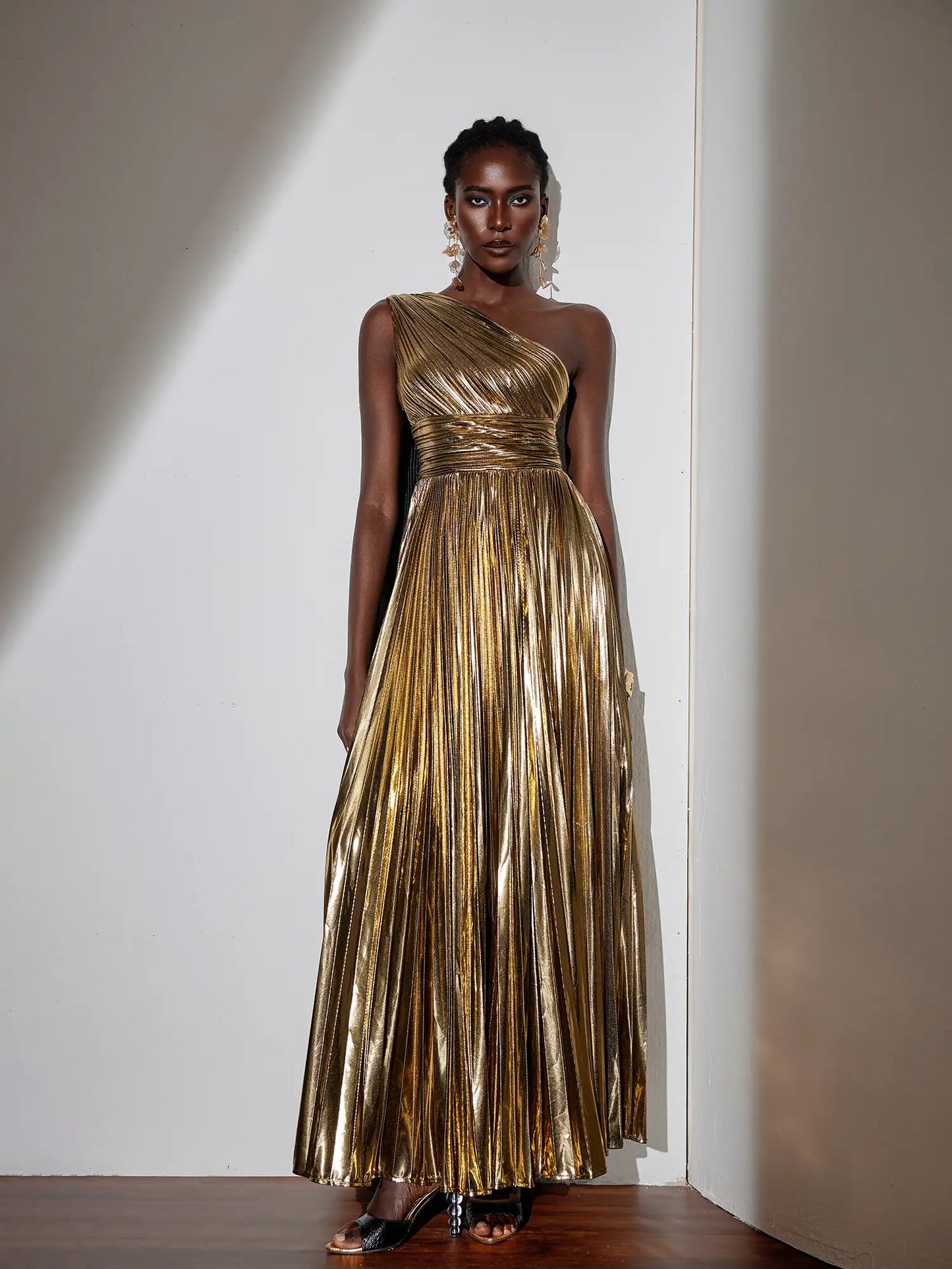 Glamorous Cape Shoulder Ruched Maxi Dress