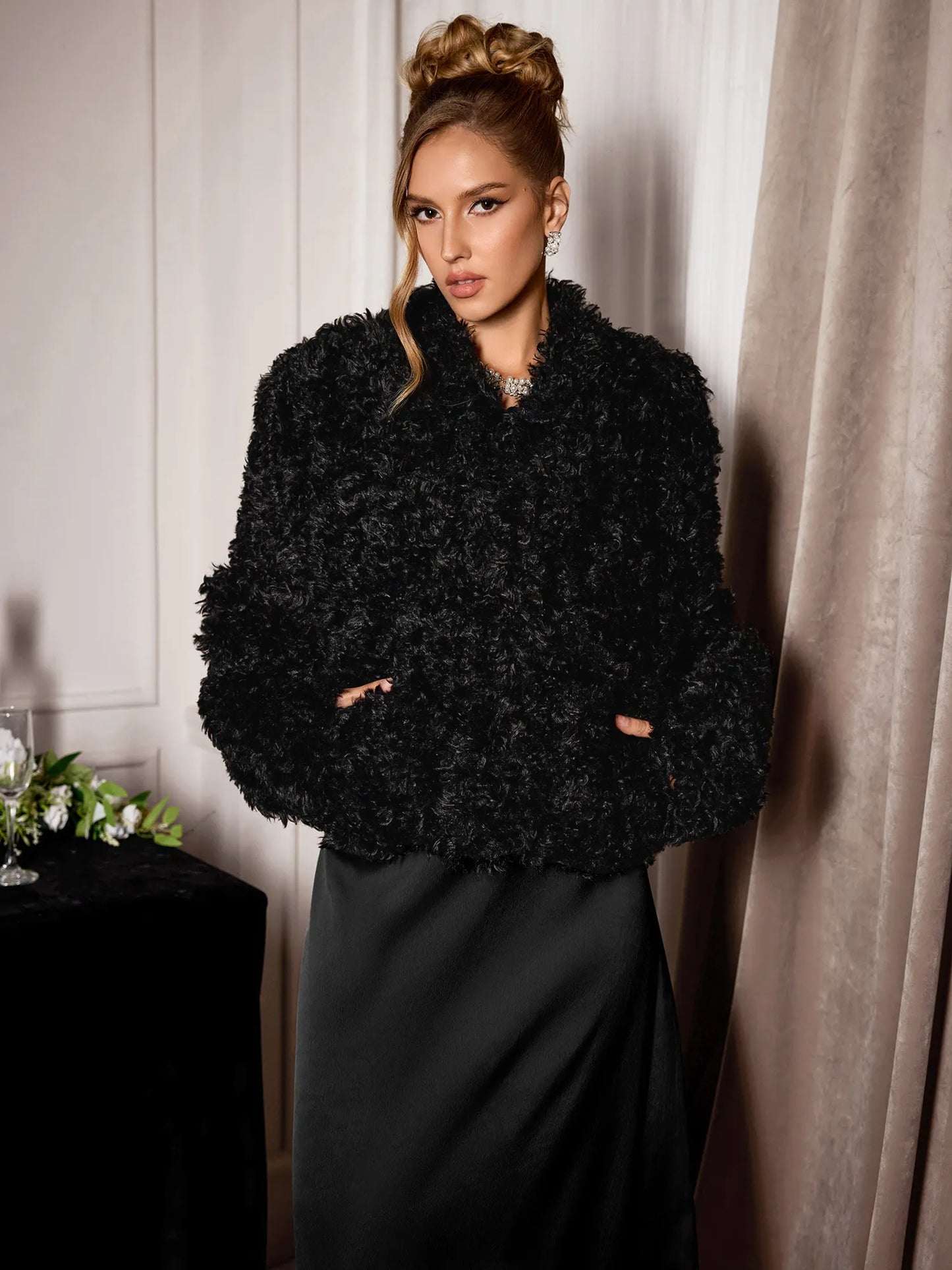 Stylish Black Plush Cropped Coat